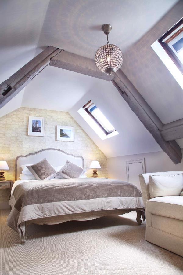 เดอะ ฟลาวเวอร์ พอท Hotel Sunbury-on-Thames ภายนอก รูปภาพ